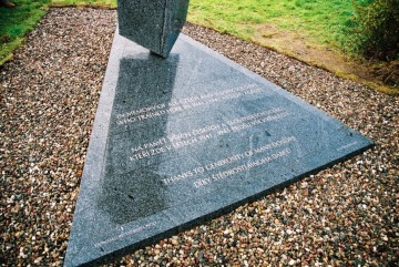 Společná modlitba během slavnostního odhalení.